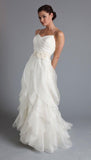 New Arrival White Ruffles Long Wedding Dresses,Simple Spaghetti Straps Brides Dress 2025 HZ0527